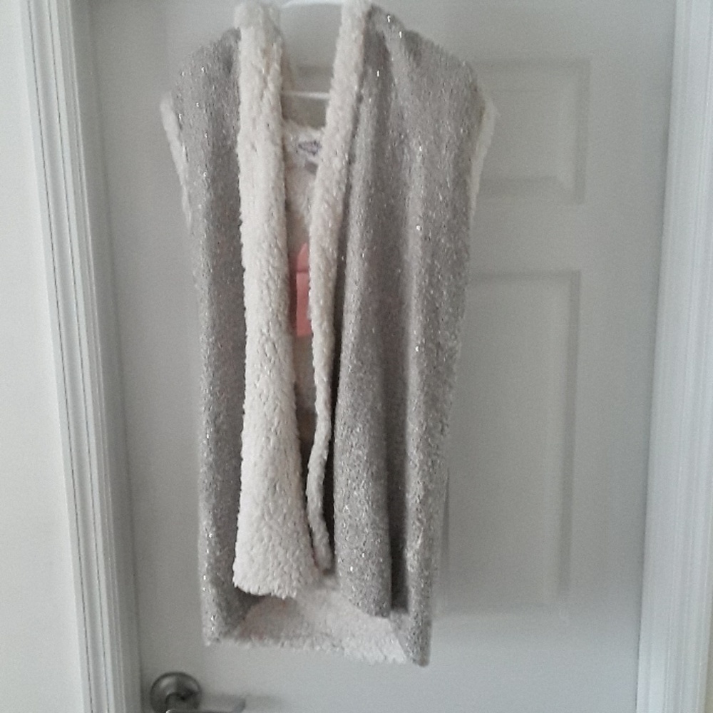 Beige Short Sleeves Sweater